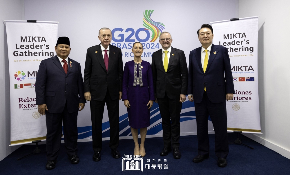 윤석열 대통령, G20 정상회의 계기 믹타(MIKTA) 정상 회동 참석